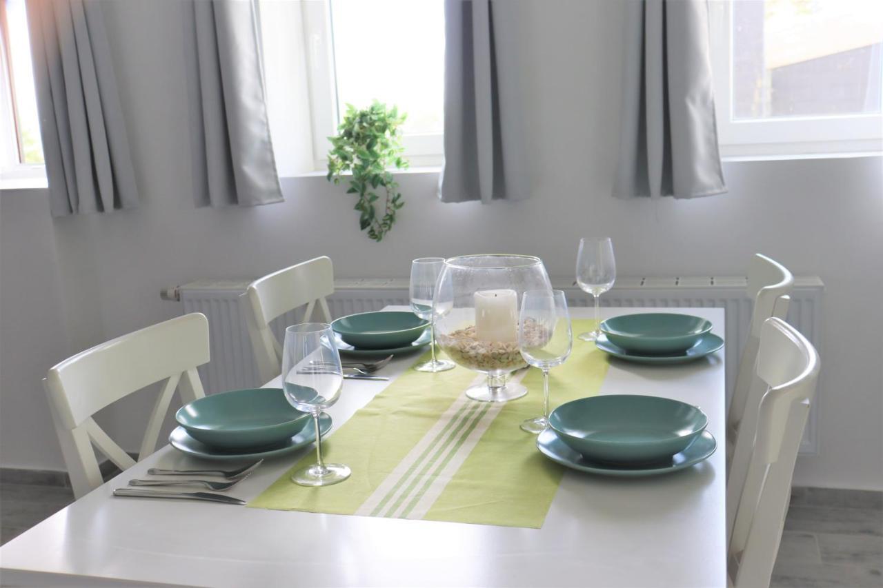 Gasthaus & Restaurant Dahlemer Binz クローネンブルク エクステリア 写真